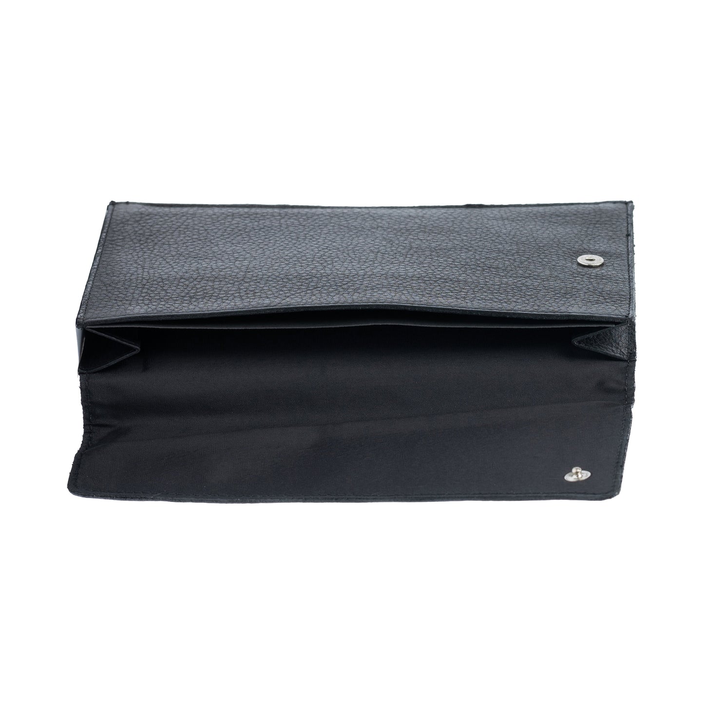 K0018AB | Porta Documenti Auto e Moto in Vera Pelle pieno fiore con leggera grana. Colore Nero. Chiusura con bottone automatico. Dimensioni: cm 19 x 13 x 1. Confezione: Sacchetto in Tnt-2