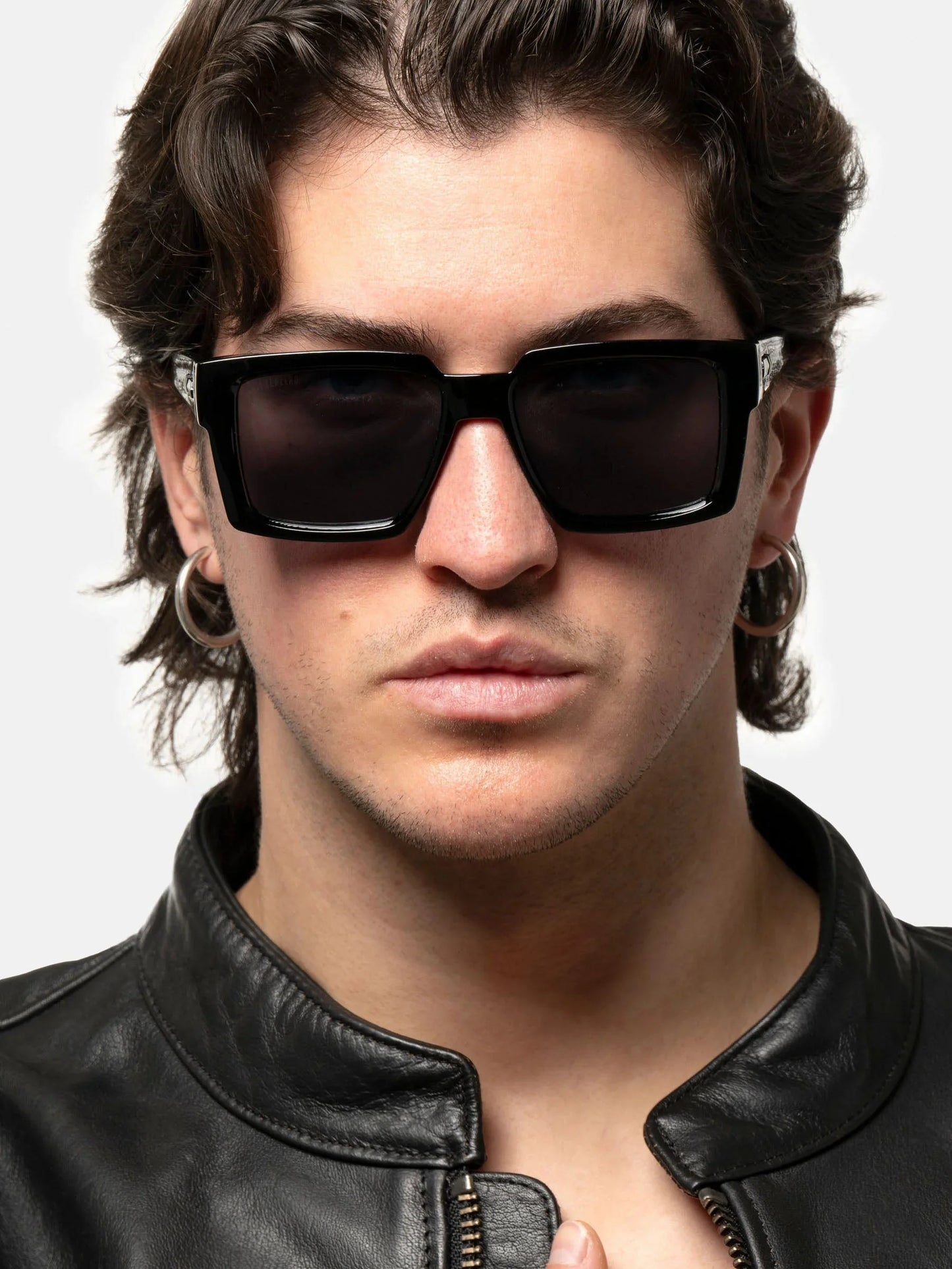 Genesis - STREET STYLE