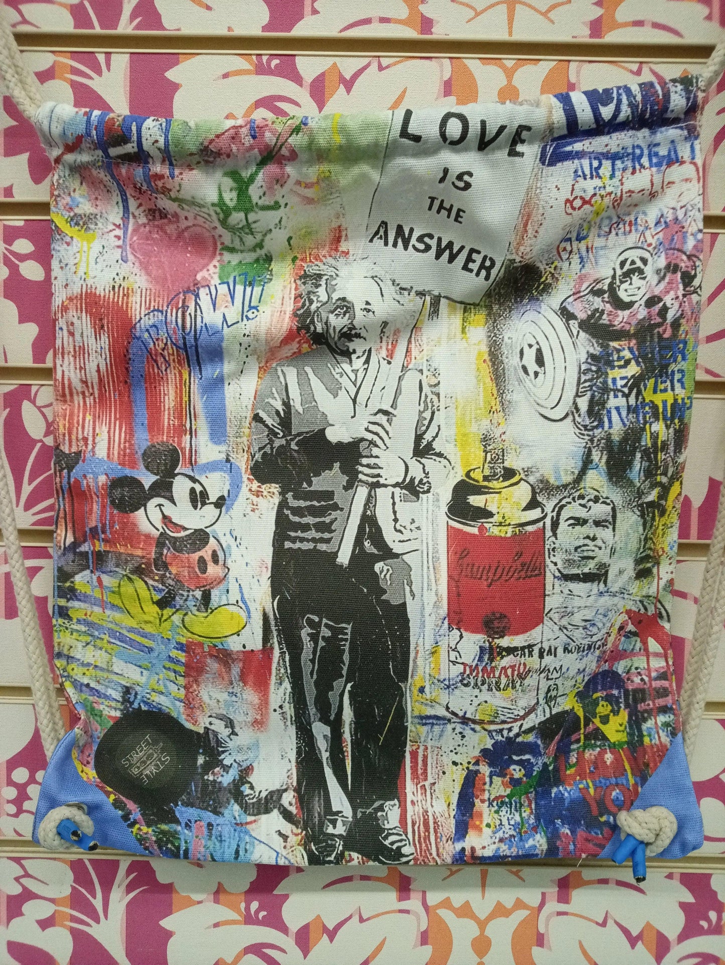 Zaino a sacca streetwear con stampa colorata Einstein, Mickey Mouse, scritta Love is the Answer, arte urban