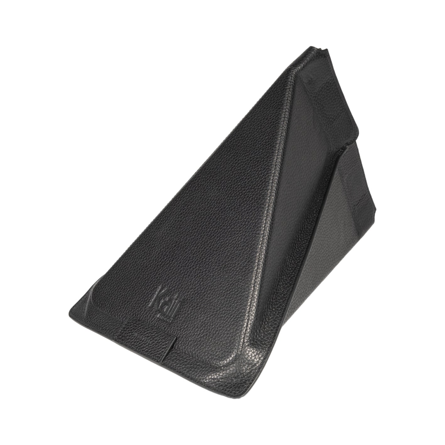 K0031AB | Custodia/Supporto per Tablet Modulare in Vera Pelle, pieno fiore, grana dollaro. Colore Nero. Chiusura con magneti. Dimensioni: cm 22 x 31. Confezione: Sacchetto Tnt-1