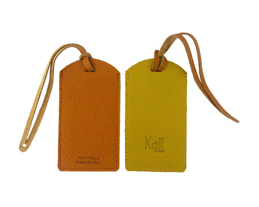 K0041LRB | Targhetta bagaglio Bicolore Made in Italy in Vera Pelle pieno fiore, grana dollaro - Colore Arancione/Giallo - Dimensioni: cm 6,5 x 12 - Confezione: Gift Box rigido fondo/coperchio-0