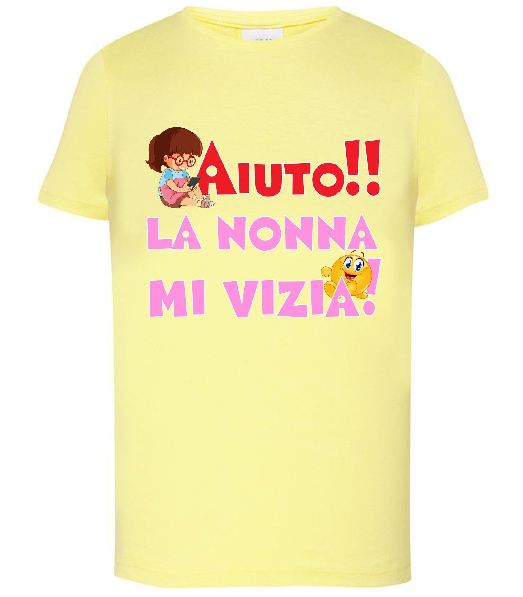 Aiuto la Nonna mi Vizia T-shirt solo da femmina Mod. Slim STREET STYLE